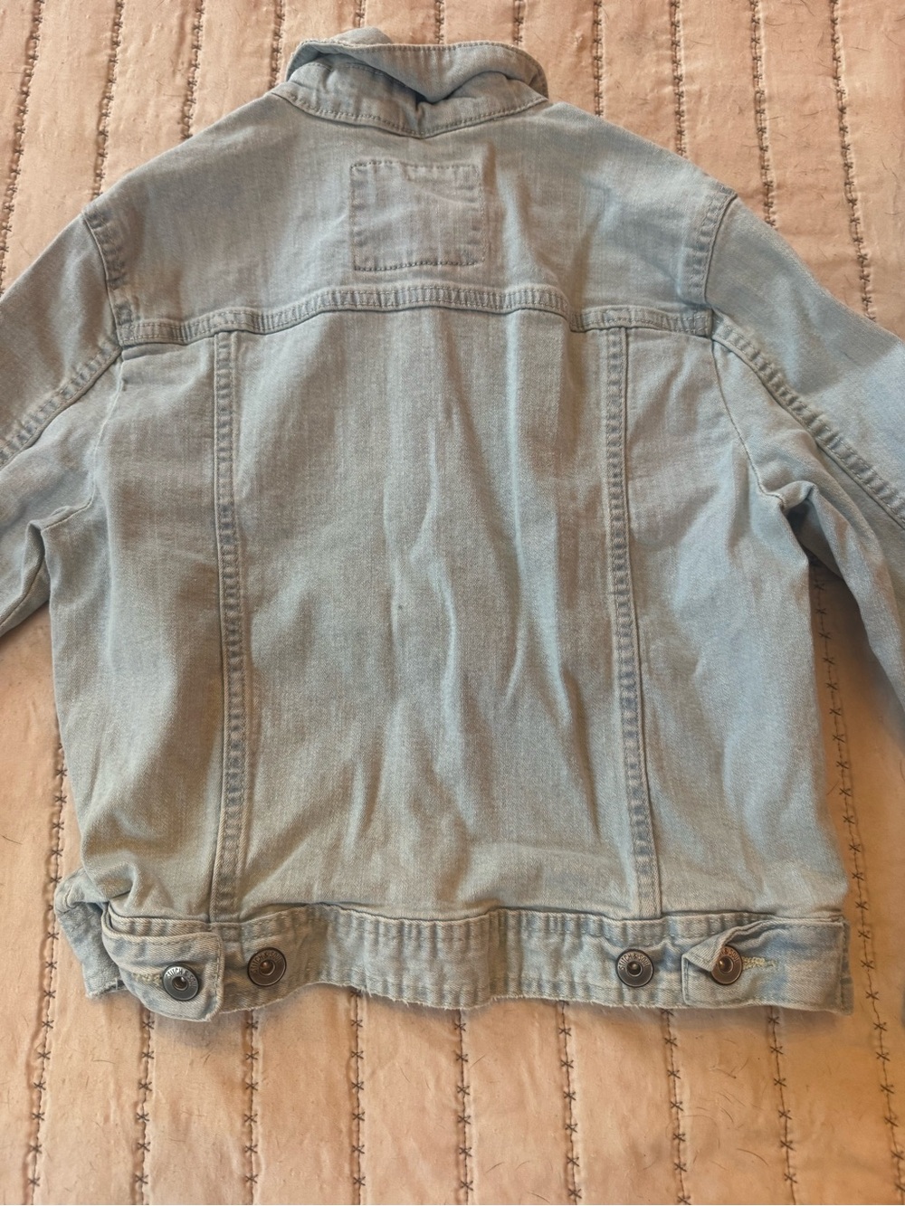0019 Light Wash Jean Jacket - Unbranded Women's Denim Coat - Picture 4 of 5